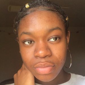 Meet your Posher, Assata